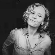 Kirby Barker's Instagram, Twitter & Facebook