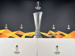 Zlatan ibrahimovic will return to face manchester united in the uefa europa league round of 16 after ac milan were drawn against the premier league ibrahimovic's prospective old trafford return is arguably the most enticing storyline of the draw, but there was plenty of intrigue elsewhere as well. Europa League Draw United To Face Ac Milan In Last 16 Thescore Com