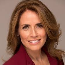 Kari Wilhelm's Instagram, Twitter & Facebook