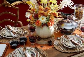 Despite what you remember from helping your mom set the table when you were a child, thanksgiving does''t have to be a formal affair, with each plate flanked by a platoon of flatware. 11 Festive Thanksgiving Table Ideas