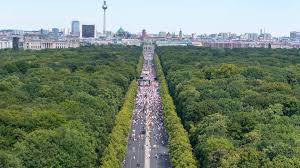 Unterstützen sie unabhängigen journalismus:👉 per paypal: Nach Corona Demo In Berlin Fake News Uber Zahl Der Teilnehmenden Tagesschau De