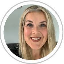 Nadine Hill's Instagram, Twitter & Facebook