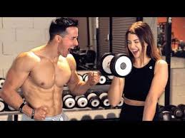 Je Fais Souffrir Enjoyphoenix Youtube Tibo Inshape Youtubeur Francais Youtubeuse
