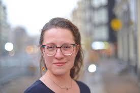 Joyce Toms's Instagram, Twitter & Facebook