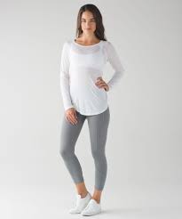 Pin By Melanie Hatcher On Mode Long Sleeve Workout Shirt Long Sleeve Shirt Outfits Long Sleeve Workout Top