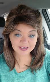 It's OK if you write along the margins of your Christmas card