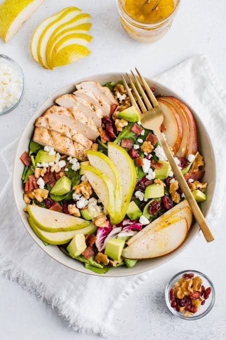 Poached Pear Salad (Chicken)