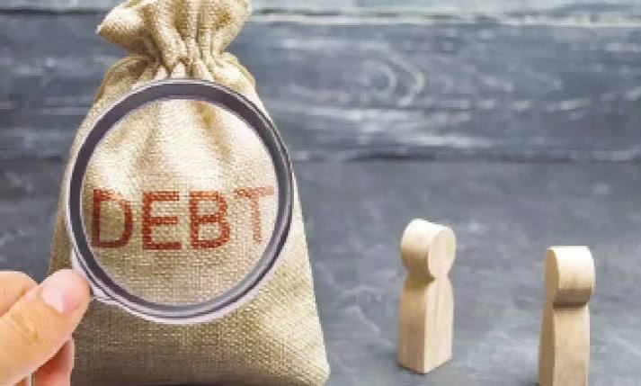 government debt to GDP ratio