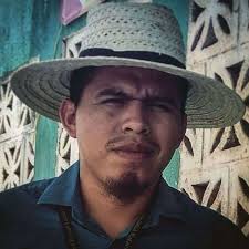 Edgar Cú Caal, maestro y músico maya Q'eqchi', que canta a la vida y a la  tierra