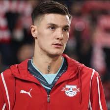 BREAKING: Manchester United have submitted an offer of £73.9M for RB  Leipzig striker Benjamin Sesko. 🇸🇮 [@BILD]
