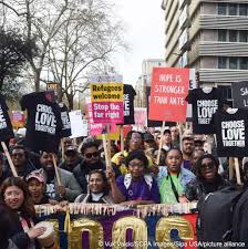 Demonstrations against the far-right and their influence on governmental migration policies around the world took place in several cities across Europe and the UK, including in London on Saturday (March 28). Organizers