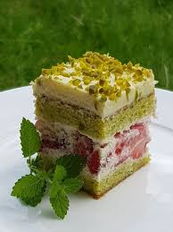 Chefkoch De Rezept Inibinis Weisse Himbeer Pistazien Torte Kuchen Und Torten Pistazien Pistazien Kuchen