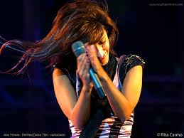 Paula moura pinheiro, rui massena, diogo faro e big mama. Ana Moura Ao Vivo Concertos Fadista Ana Moura