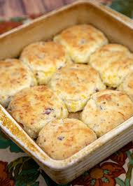 Bisquick Sour Cream Biscuits 7 Up Cracked Out 7up Biscuits Recipes Cooking Recipes Food