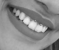 Smiley Piercing Piercing Smiley Smiley Piercing Cute Ear Piercings Piercings