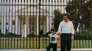 Find over 69 of the best free pablo escobar images. Pablo Escobar And Son White House Wallpaper 1920x1080 414374 Wallpaperup