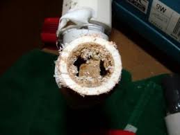 Di mana air aircond keluar dari kereta. Aircond Menitiskan Air Mkk Plaster Ceiling Renovation