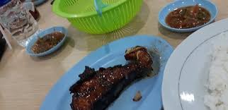 286 resep ikan patin panggang ala rumahan yang mudah dan enak dari komunitas memasak terbesar dunia! Patin Bakar Picture Of Pondok Patin Bakar Banjarmasin Tripadvisor