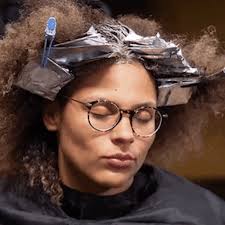 Frisør til kunder: Det her skal du (ikke) gøre til næste frisørbesøg