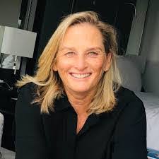 Debbie Yardley's Instagram, Twitter & Facebook