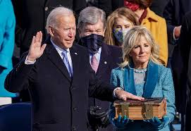 Ya sea que quieras hacer una pregunta importante o que solo quieras enviar un saludo, existen muchas formas comprobadas y reales de comunicarte con el presidente de estados unidos. 1zshcyswl1xp0m