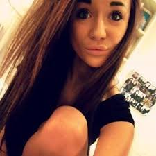 Daisy Ashley (@daisyashley_)