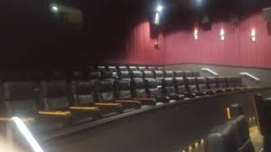 New Seating Pros And Cons Review Of Regal Cinemas