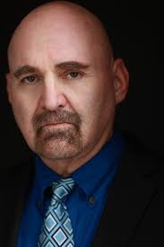 Scott Oakley's Instagram, Twitter & Facebook