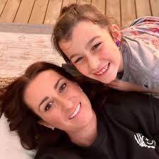 Is anyone else having issues with their AT&T cell phone service in Topeka?