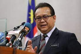 Datuk alexander nanta linggi adalah seorang politikus malaysia. Time To Review Who Gets Best Cut Of Sarawak Timber Pbb Sec Gen Tells Chief Minister Malaysia Malay Mail