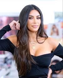 She was back to brunette the next month. Kim Kardashian Long Hair With Layers Haircut Kim Kardashian Long Hair Kim Kardashian Blonde Kim Kardashian Hair