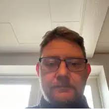 Lakering af 7'er stole i Snedsted