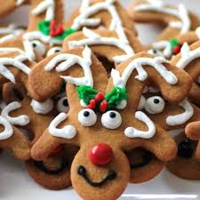 Upsidedown gingerbread man made into reindeers : Reindeer Cookies For Christmasweek Giveaway