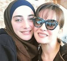 حلت الممثلة الأردنية صفاء سلطان، ضيفة في برنامج شو القصة على قناة لنا، مع ال إعلام وأشارت صفاء انها تعرضت للعنف وشكرت زوجها سليم لأنه خلق منها شخصية ثانية. Ø¬ÙØ§ÙÙØ§ Ø£Ø®Ø§Ø° Ø´Ø§ÙØ¯ Ø£ÙÙ Ø¸ÙÙØ± ÙØ§Ø¨ÙÙ ØµÙØ§Ø¡ Ø³ÙØ·Ø§Ù Ø¨Ø¹Ø¯ ØªØ®ÙÙÙØ§ Ø±Ø³ÙÙØ§ Ø¹Ù Ø§ÙØ­Ø¬Ø§Ø¨ Ø¯ÙÙØ§ Ø§ÙÙØ·Ù