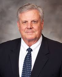 Daniel Dennis III, MD