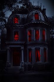 Pin By Daniel Thevenin On Abandoned Buildings Asylums Haunted Spooky House Creepy Houses Gothic House