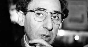 La famiglia ha reso noto che franco battiato si è spento il 18 maggio 2021, all'età di 76 anni nella sua casa a milo. Dlqay4zhje02hm