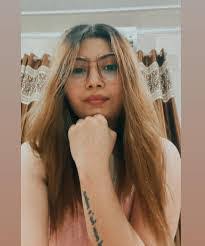 Alesha Evans's Instagram, Twitter & Facebook