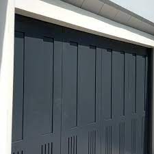 Jika kebanyakan orang yang memiliki 1 unit motor saja akan memasukan motornya ke dalam rumah, beda halnya dengan pemilik mobil yang. Jual Pintu Garasi Mobil Minimalis Merk Ss Kab Tangerang Rel Pintu Garasi Lipat Tokopedia