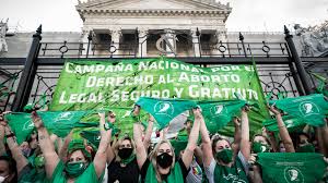 Aborto a favor y en contra. Argentina Mas Cerca De Legalizar El Aborto Tras Aprobarse En La Camara De Diputados Sociedad El Pais