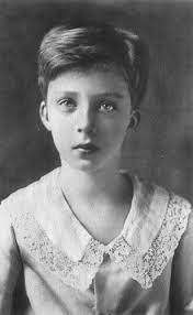 Mathilde has 3 sisters and 1 brother. Pin By Bobbye Hudspeth On Royal Belgium Hrh Prince Belgium