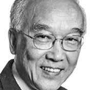 Dorothy Yip's Instagram, Twitter & Facebook