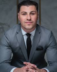 Casey Rowe's Instagram, Twitter & Facebook