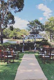 30 Beautiful Decor Ideas For Park Wedding Wedding Forward Park Weddings Park Wedding Ceremony Fall Wedding Ceremony