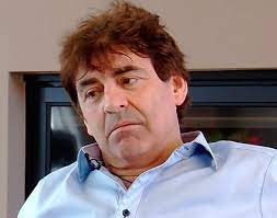 Barzotti, whose real first name was francesco, was born in belgium, but raised in the sicilian town of villarosa. Claude Barzotti Je Suis Tellement Epuise France Dimanche