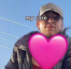 Pray for this lil girl to be found safely🙏 I'm at at bus stop and seen it  praying for her and family that they find her safely amen... LET'S SHARE IT  UNTIL