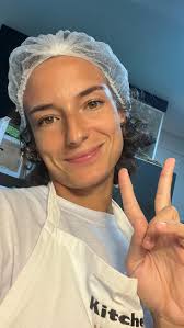 Muitos clientes me perguntam se consumos meus doces… e é claro que sim! ,  Ah Vicky, mas como manter a saúde em dia? Tudo é questão de equilíbrio… um  pouco de BrowNight e um pouco de exercício físico. ...