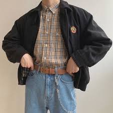 Pin Von Resmijeazizi Auf Outfit Asthetische Kleidung Asthetische Mode 90er Kleidung