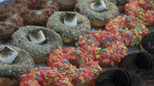 Chicago-area man Doug Redeniu collects James Bond 007 vehicles for charity 