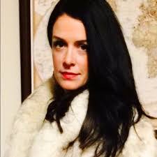 Cara Costello's Instagram, Twitter & Facebook